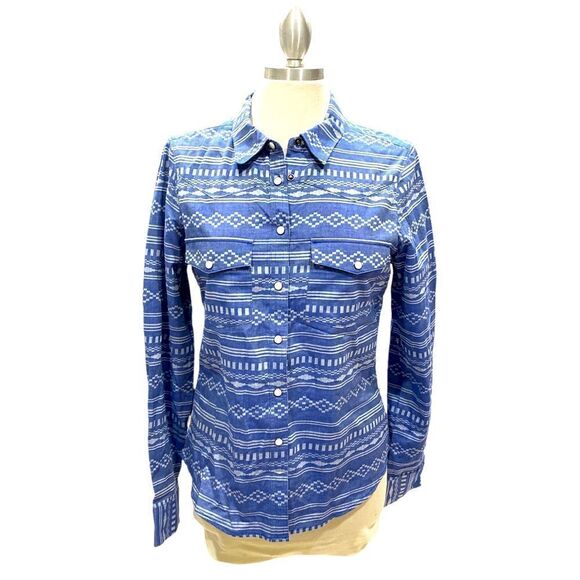 Shyanne denim color white printed pockets covered snaps sleeve length 19 1/2 - Picture 1 of 4